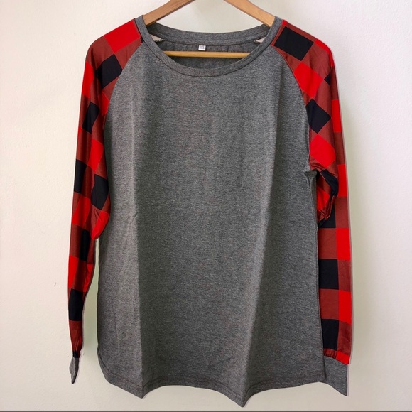 LAST ONE‼️ Plaid long sleeve Grey sweatshirt - Picture 3 of 7